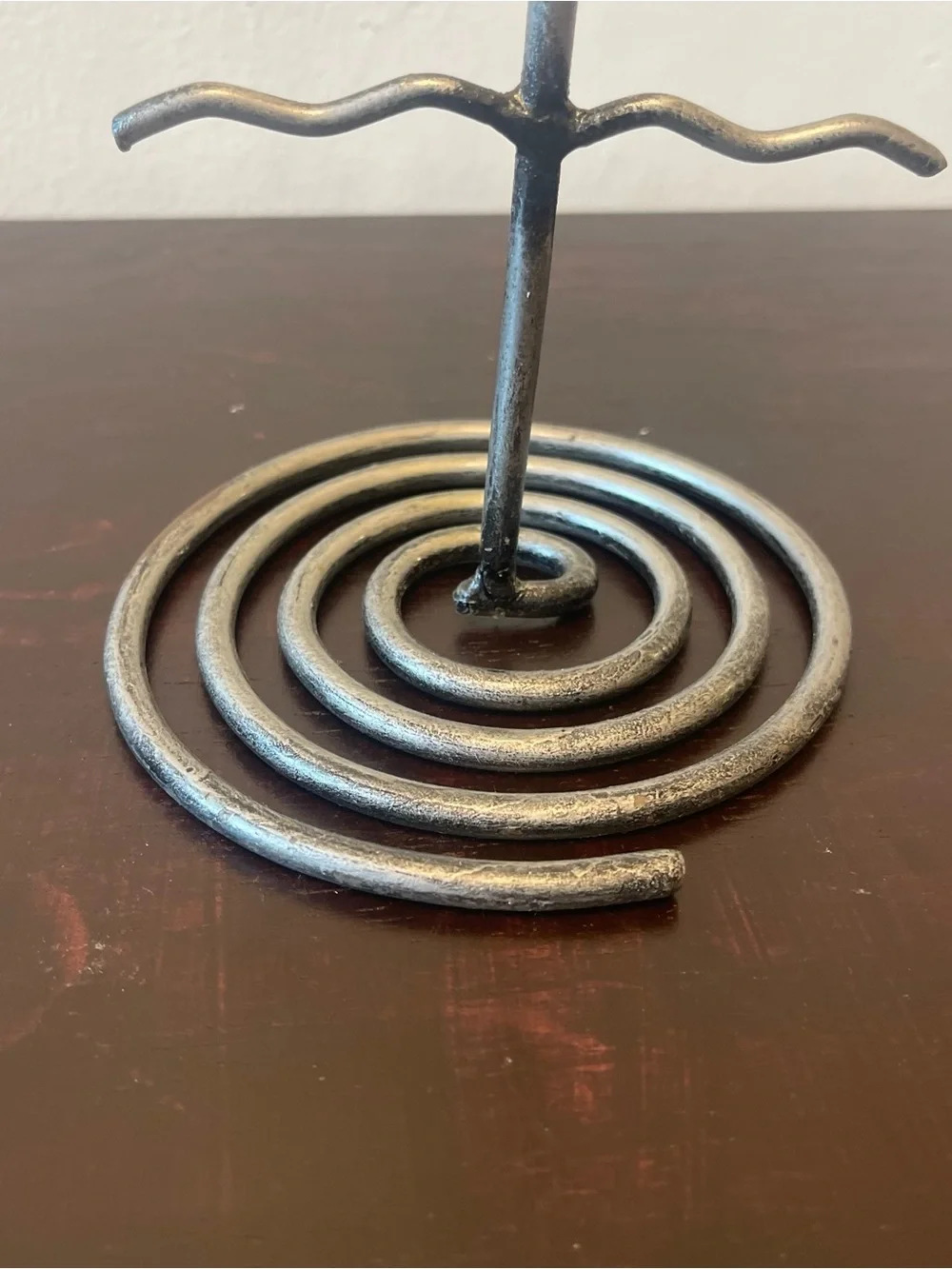 90s Wrought Iron Whimsygoth Palm Jewelry Holder